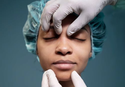 What is the difference between a cosmetic surgeon and a plastic surgeon?